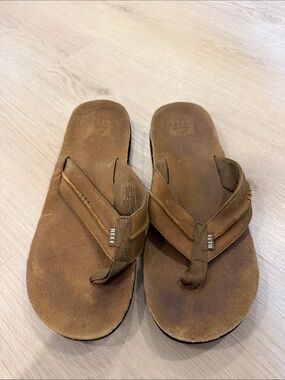 Reef 13 Brown Leather Strap Flip-Flops